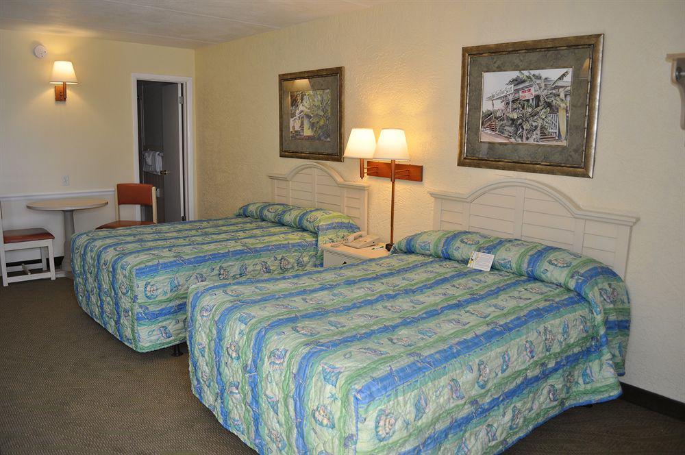 Ramada By Wyndham Panama City Beach / Beachfront Εξωτερικό φωτογραφία