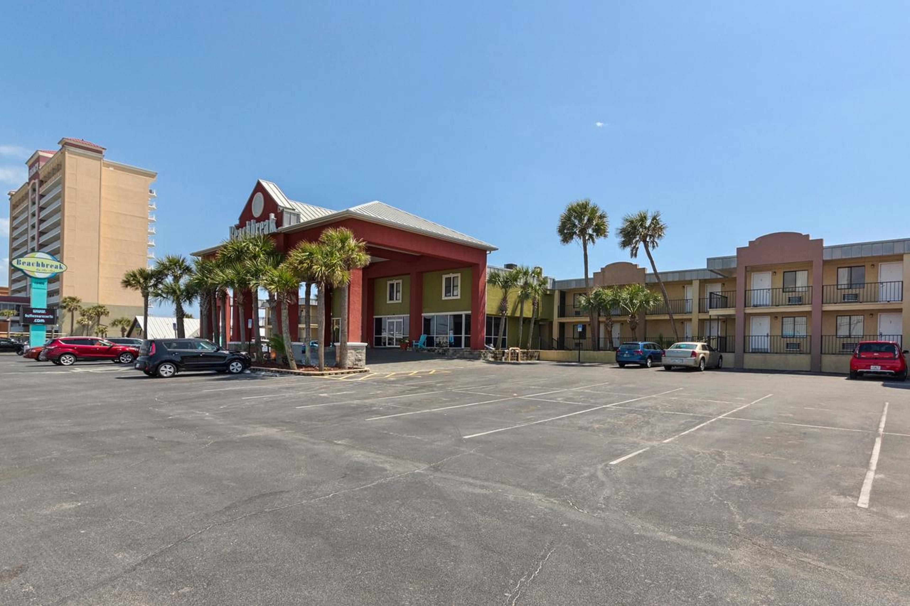 Ramada By Wyndham Panama City Beach / Beachfront Εξωτερικό φωτογραφία