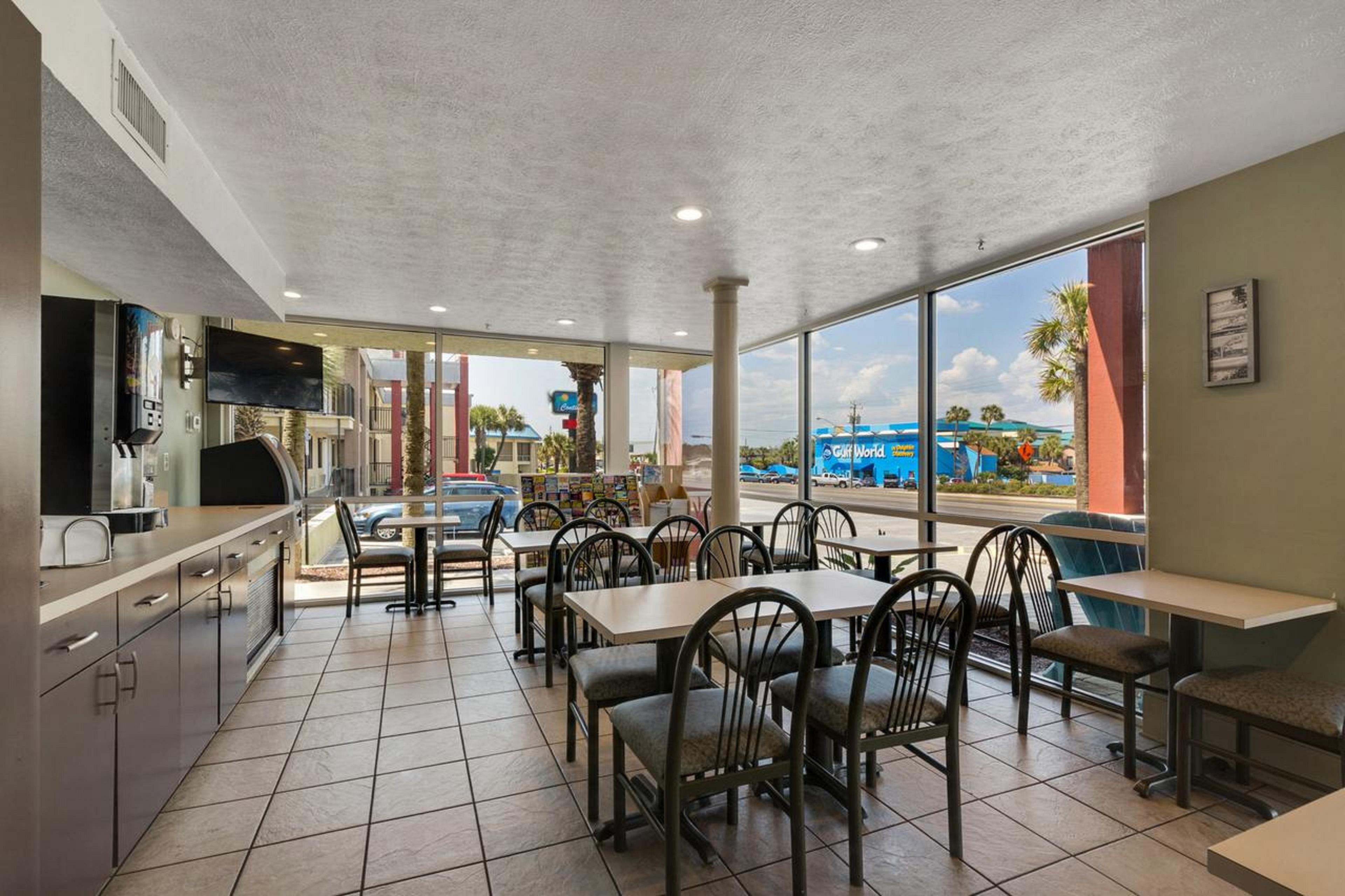Ramada By Wyndham Panama City Beach / Beachfront Εξωτερικό φωτογραφία