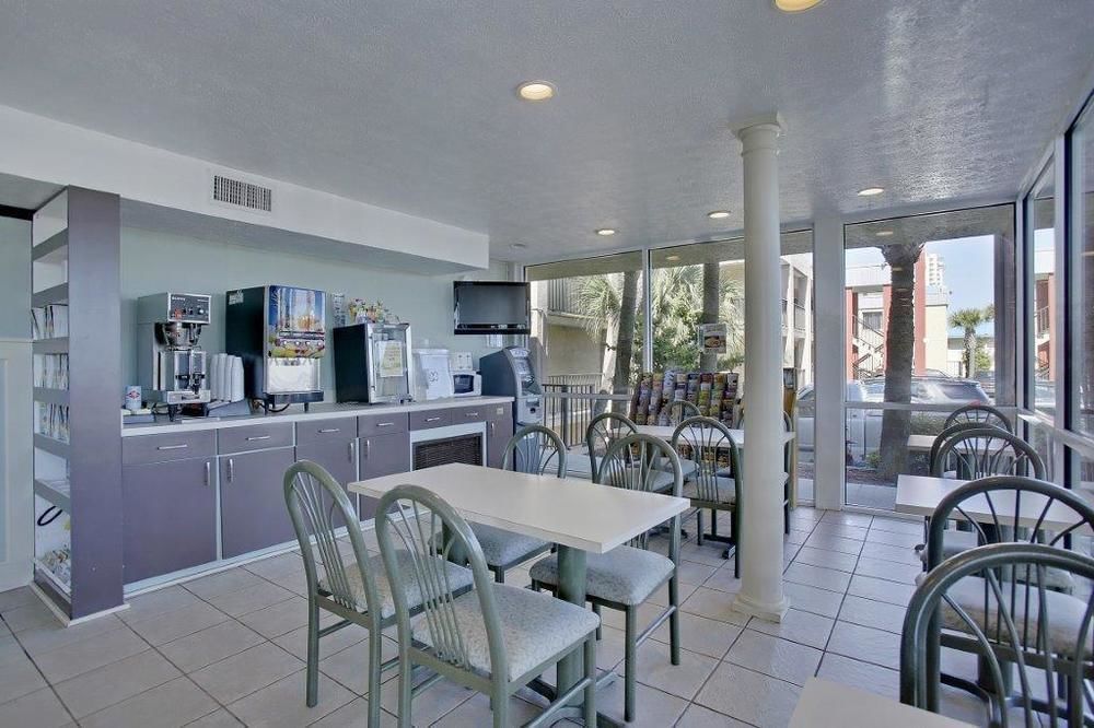 Ramada By Wyndham Panama City Beach / Beachfront Εξωτερικό φωτογραφία